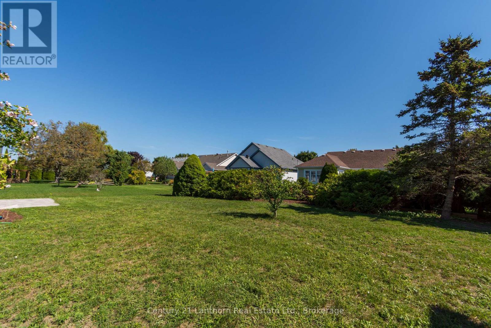 13 Nesbitt Drive Property Photo 44