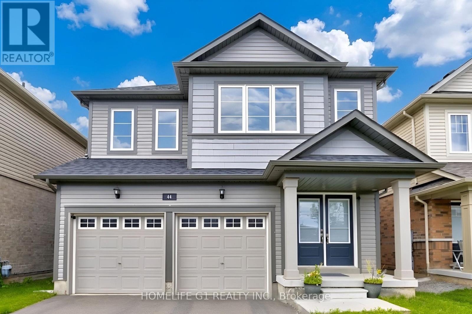 44 COTTONWOOD CRESCENT