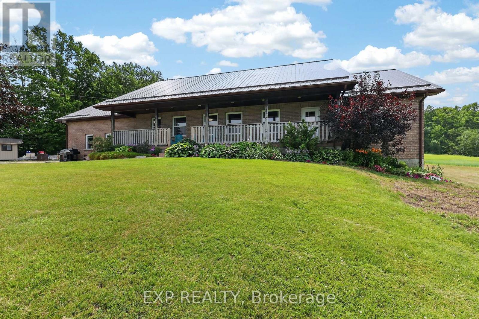 2415 County 46 Road Property Photo 3