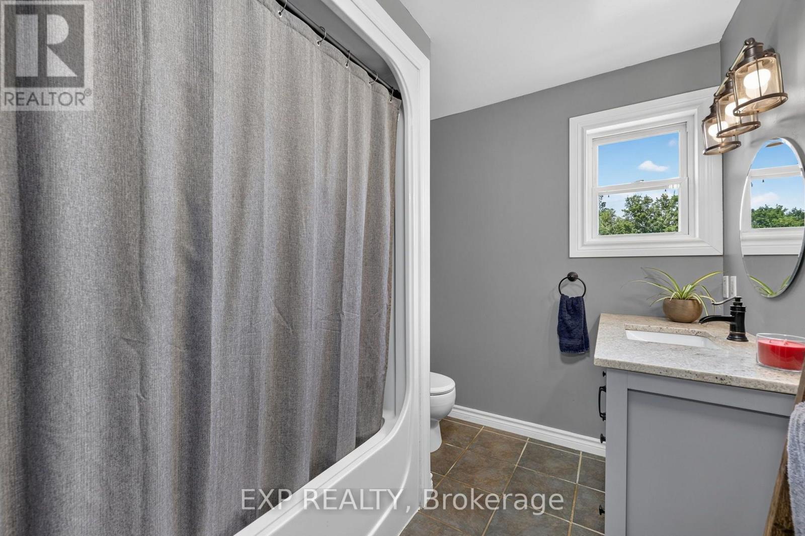 2415 County 46 Road Property Photo 17