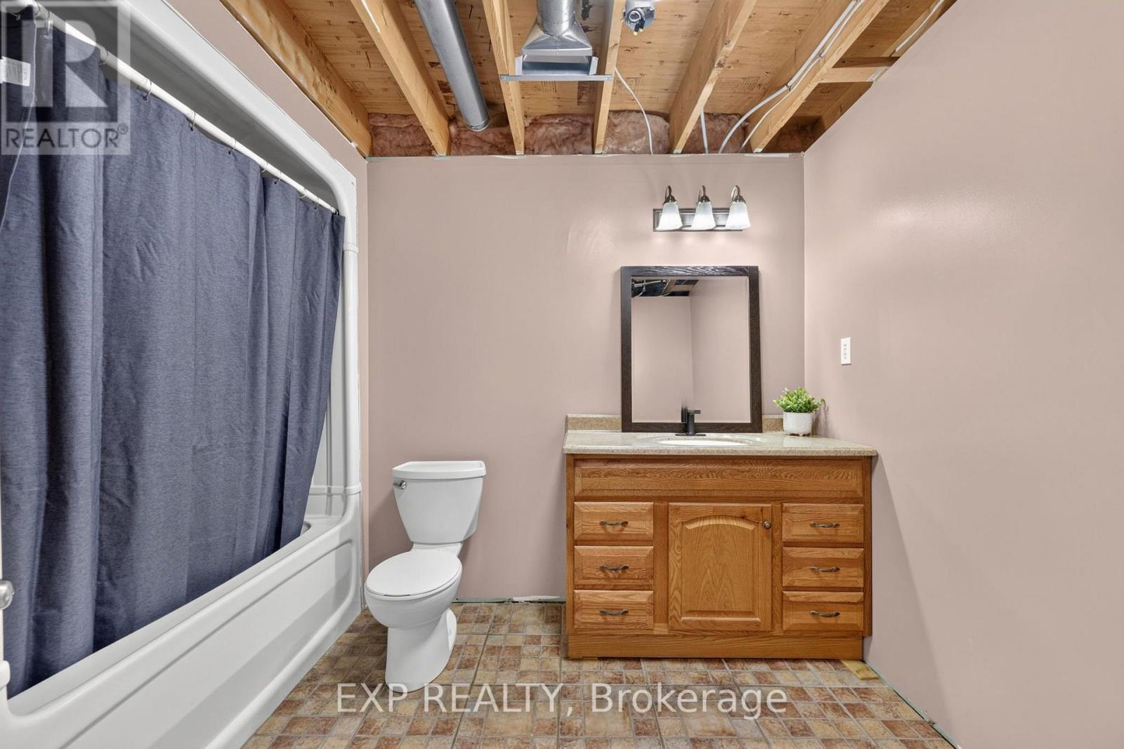 2415 County 46 Road Property Photo 27