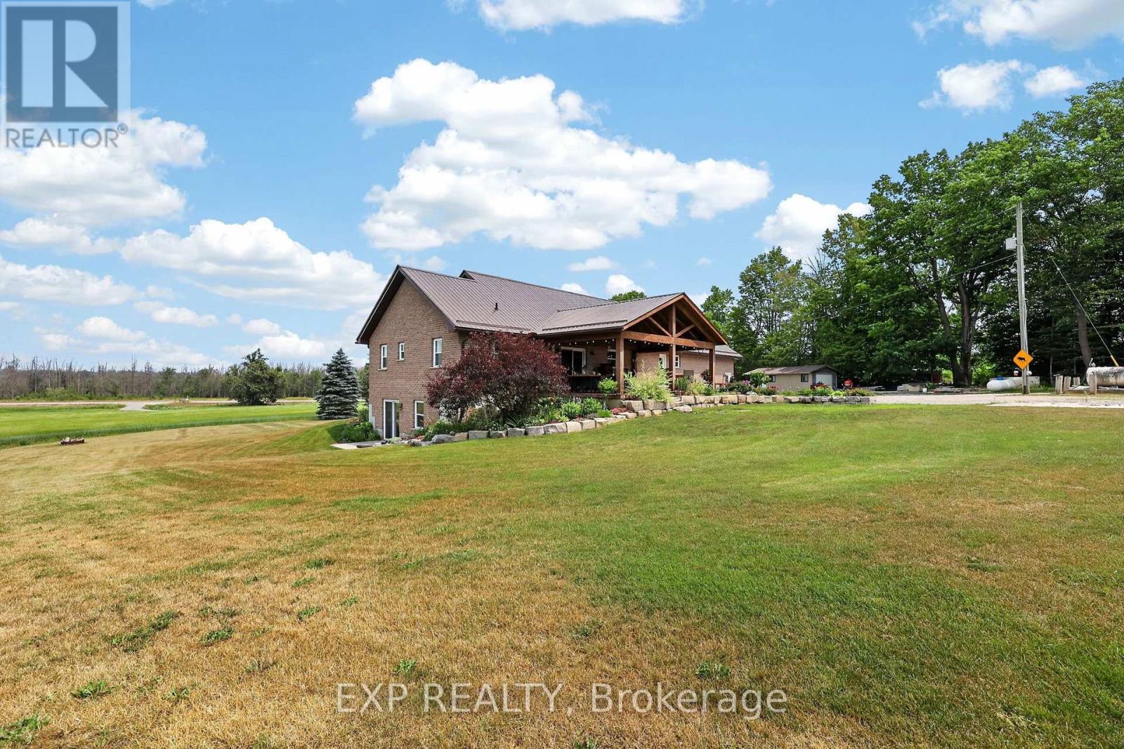 2415 County 46 Road Property Photo 32