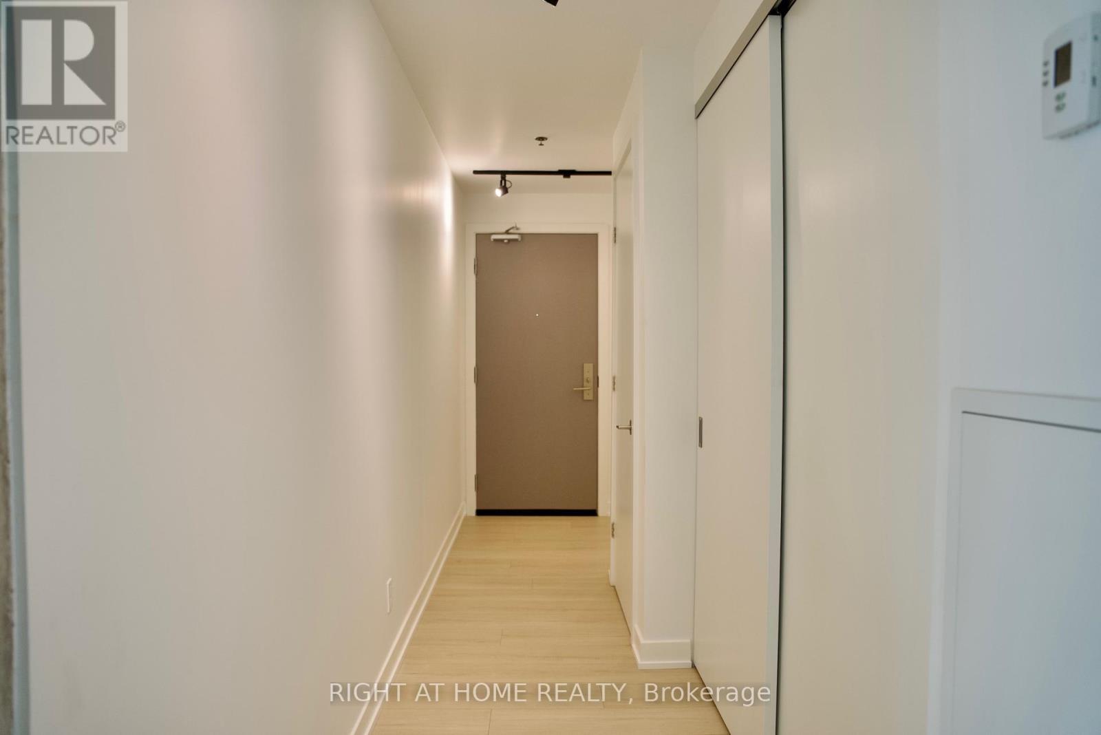 310 - 203 Catherine Street Property Photo 6
