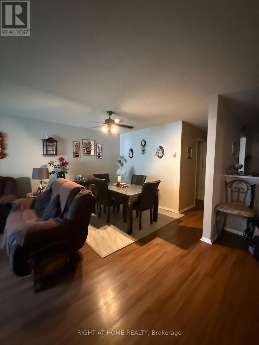 E - 1035 Cummings Avenue Property Photo 14