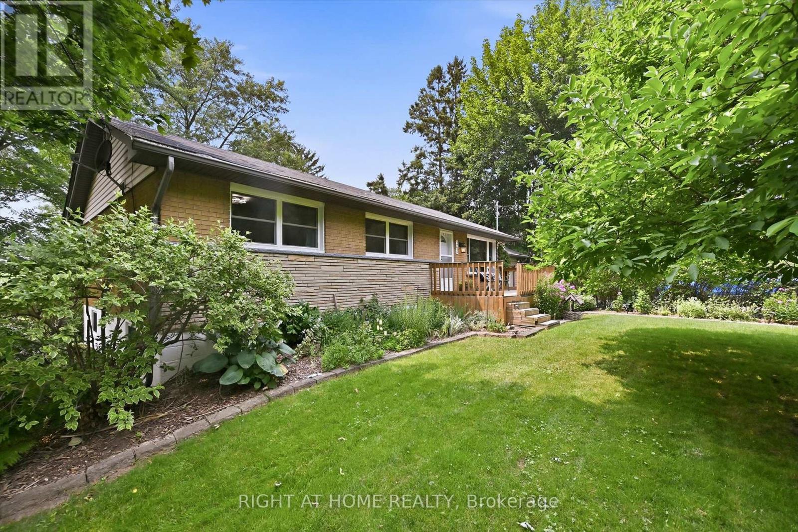 263 Weir's Lane Property Photo 4