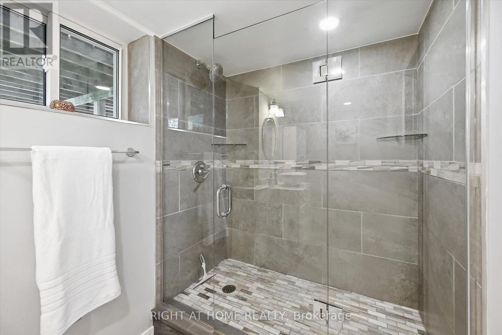 263 Weir's Lane Property Photo 31