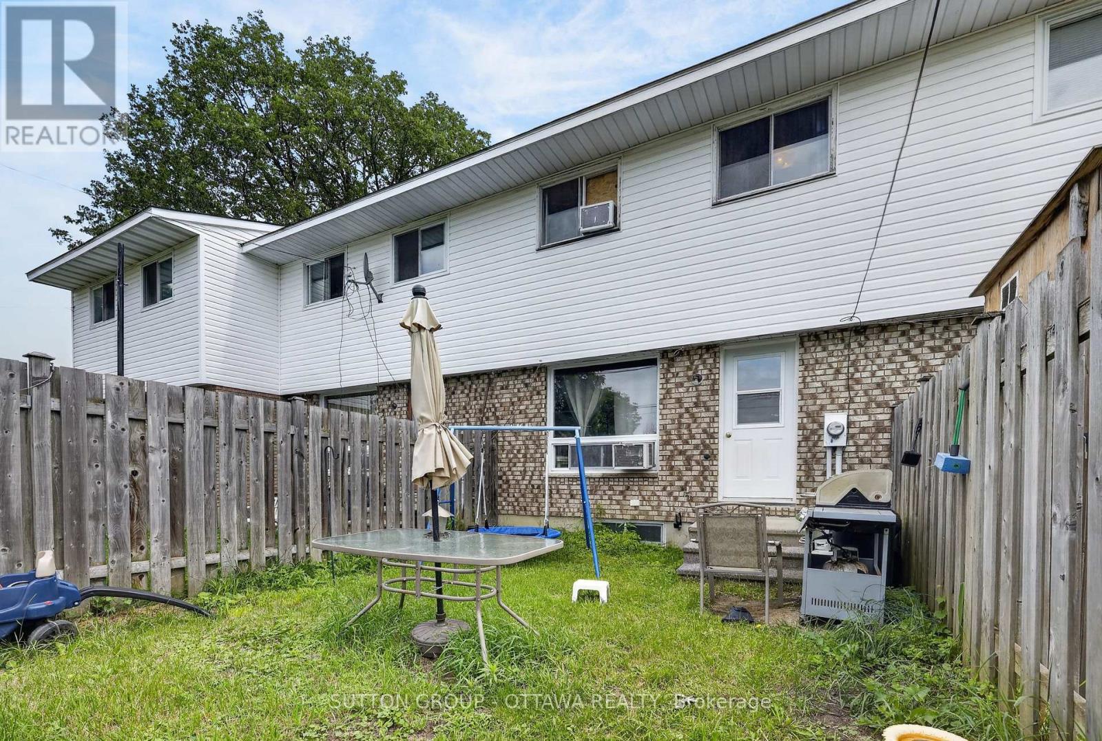 24 Carraway Crescent Property Photo 32