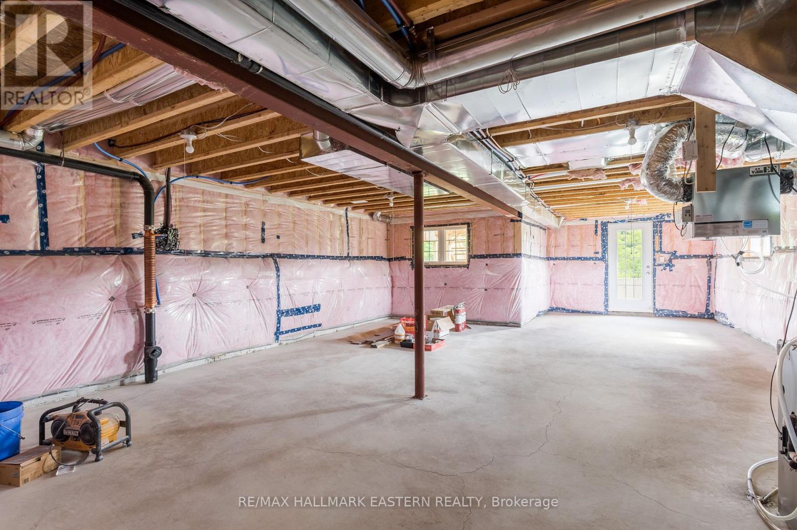 35 Coldbrook Drive Property Photo 31