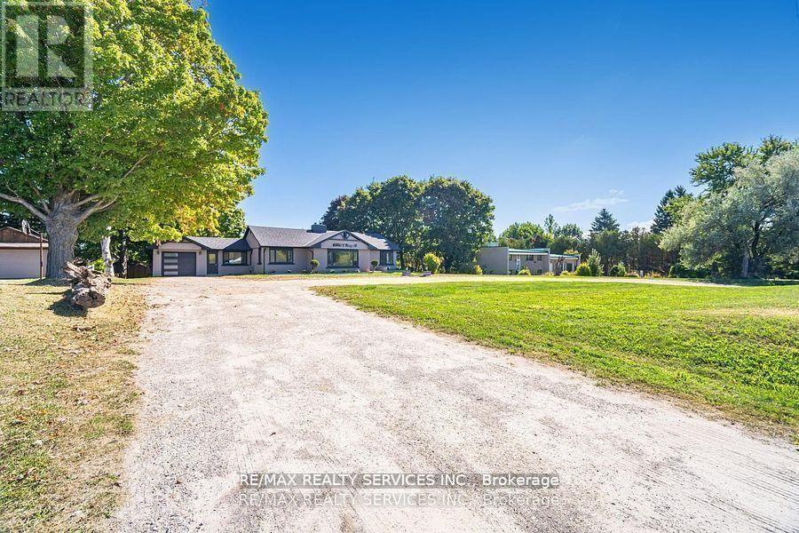 633271 Hwy 10 Property Photo 3
