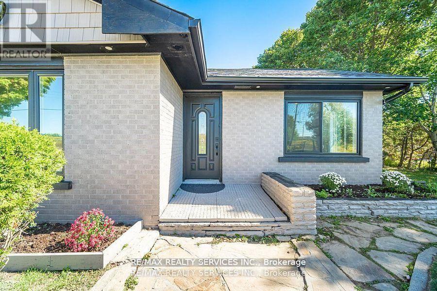 633271 Hwy 10 Property Photo 4