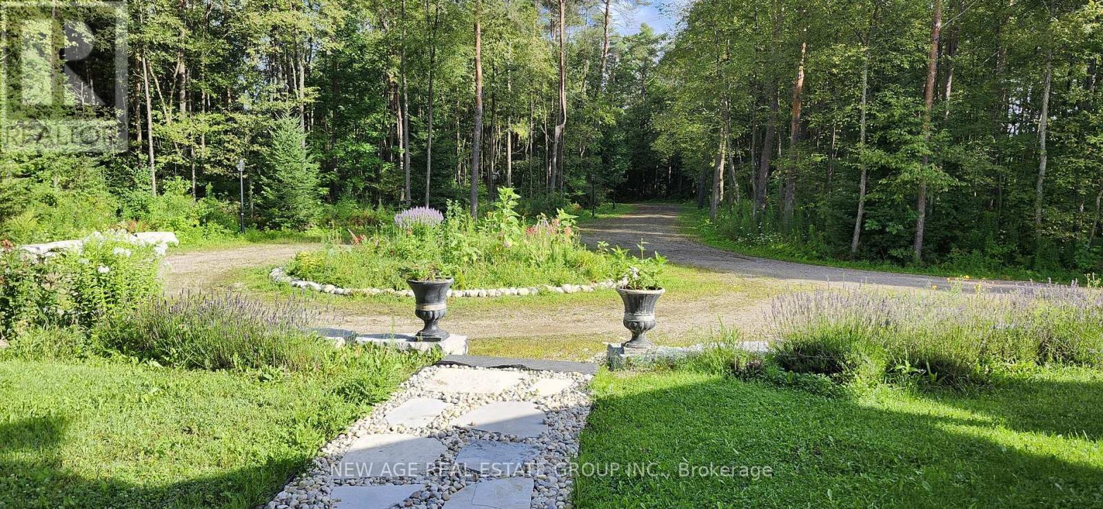 9031 Sideroad 17 Property Photo 8
