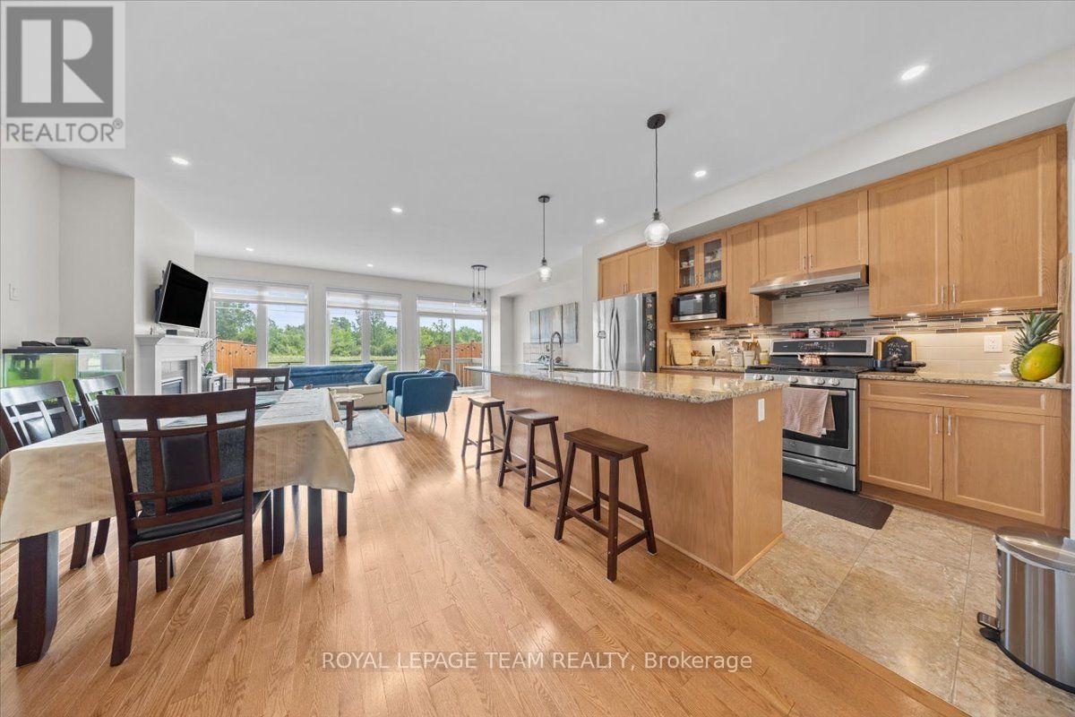 552 Jackdaw Avenue Property Photo 6