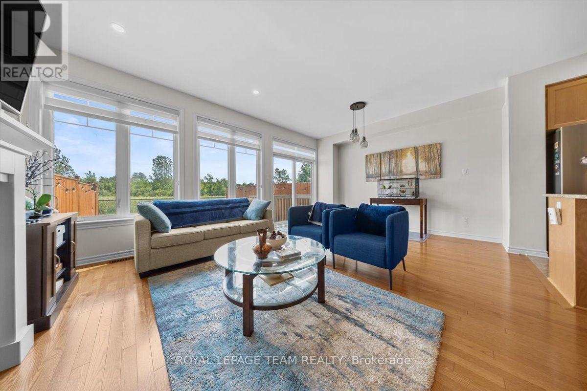 552 Jackdaw Avenue Property Photo 13
