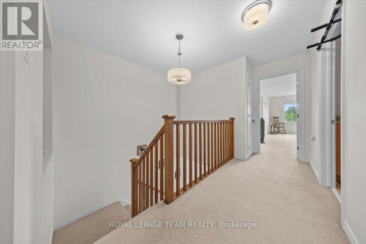552 Jackdaw Avenue Property Photo 17