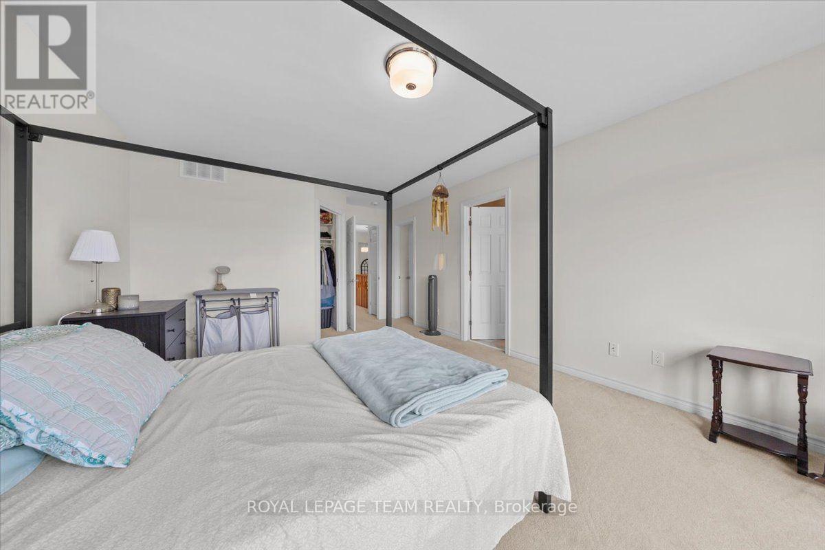 552 Jackdaw Avenue Property Photo 19