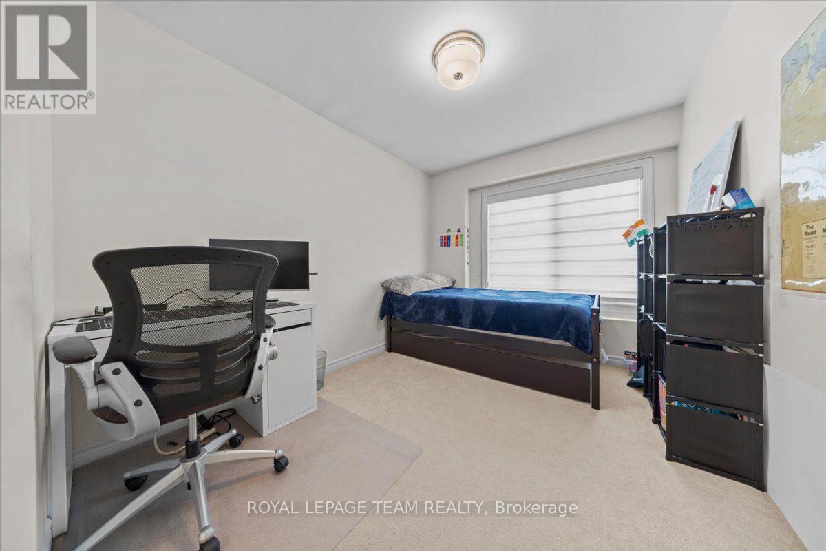552 Jackdaw Avenue Property Photo 21