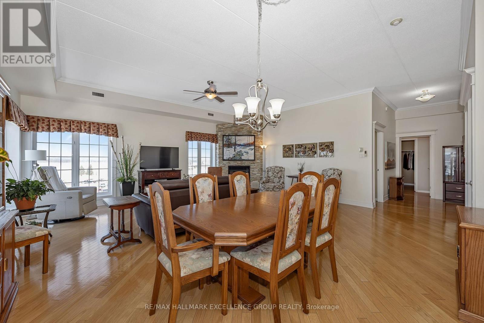 406 - 2921 Laurier Street Property Photo 13