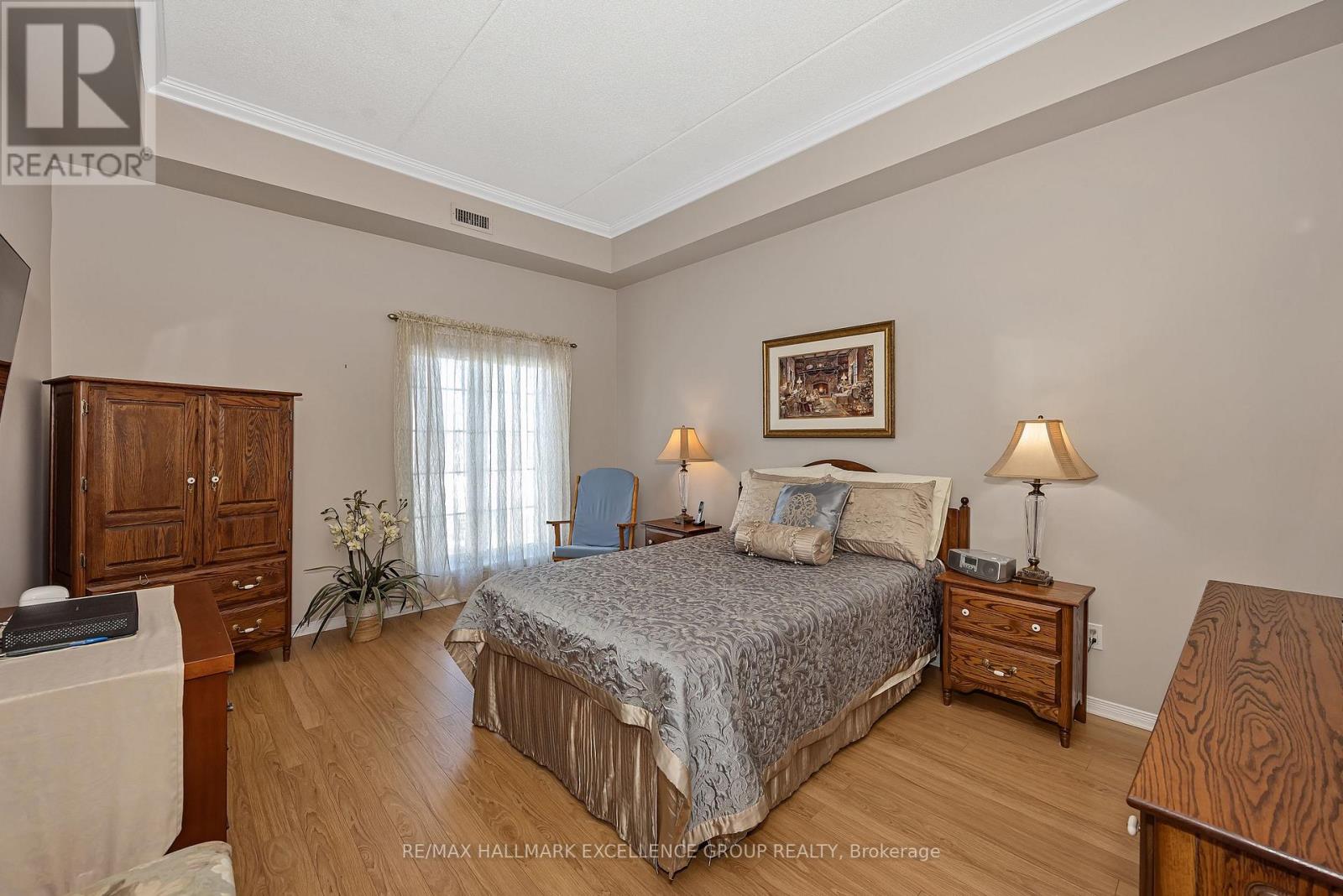 406 - 2921 Laurier Street Property Photo 22