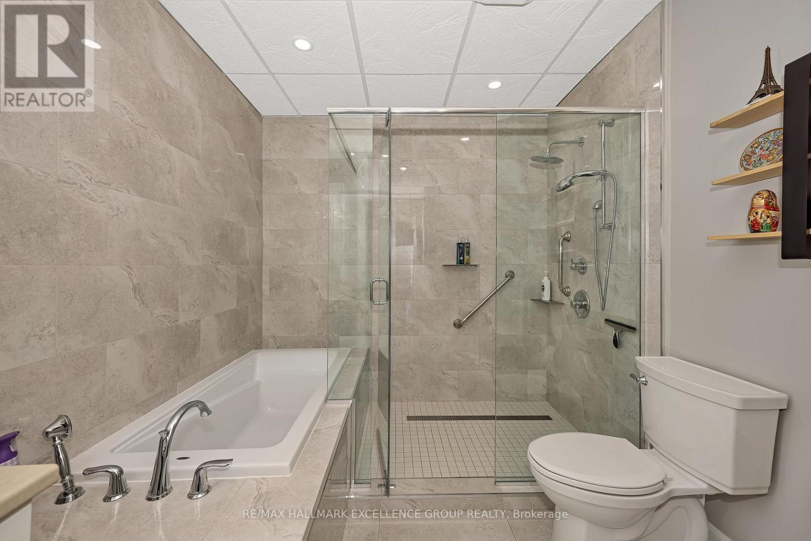 406 - 2921 Laurier Street Property Photo 26