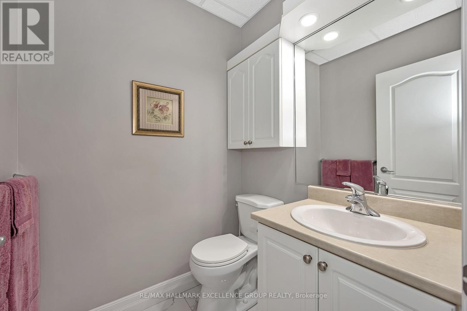 406 - 2921 Laurier Street Property Photo 29