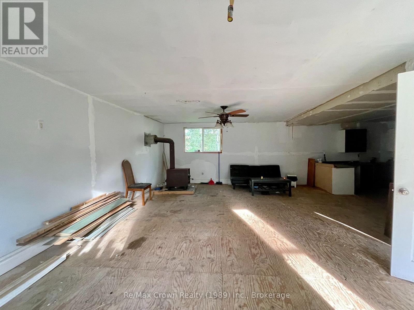 1106 Commanda Lake Road Property Photo 3