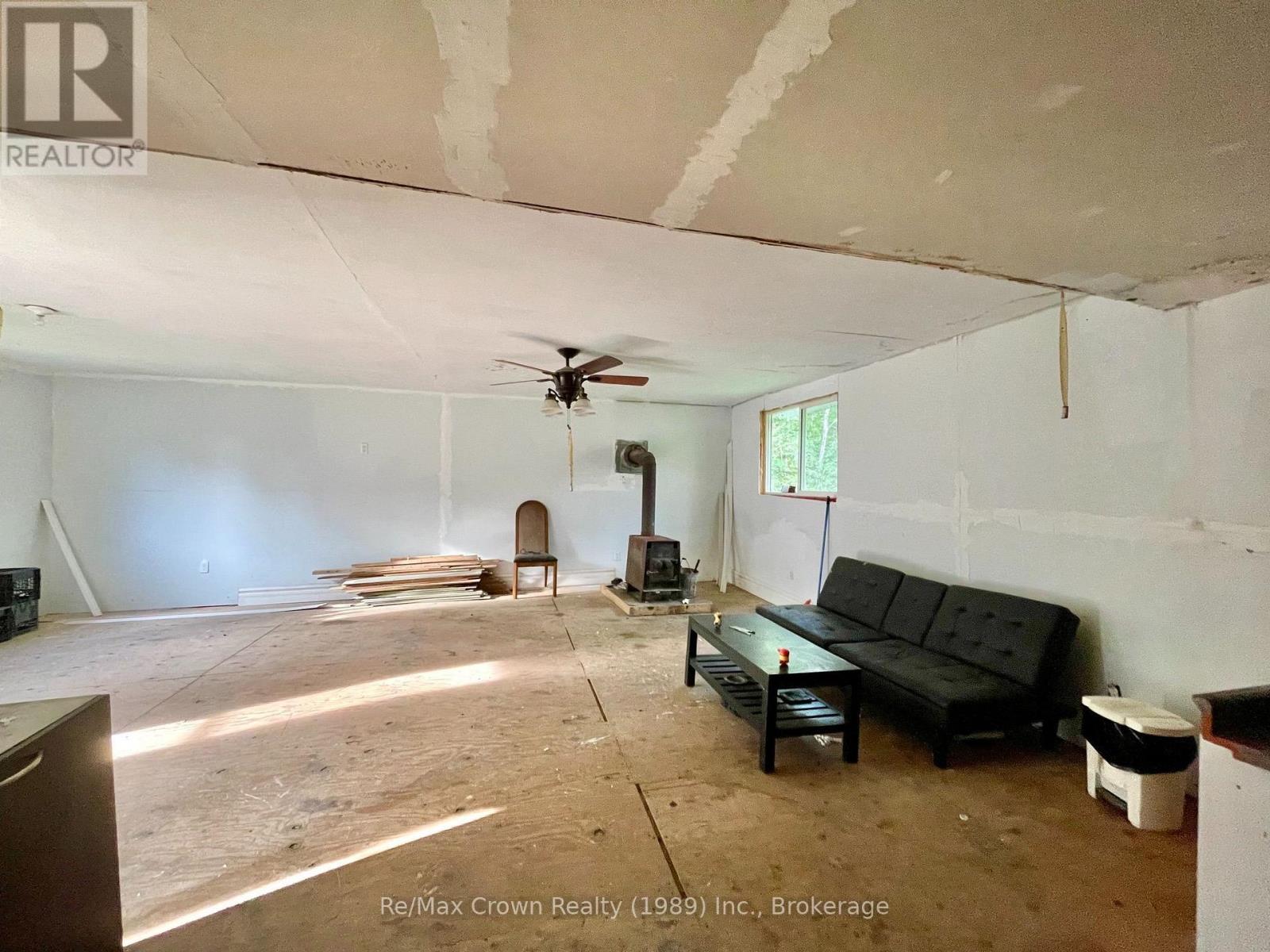 1106 Commanda Lake Road Property Photo 4