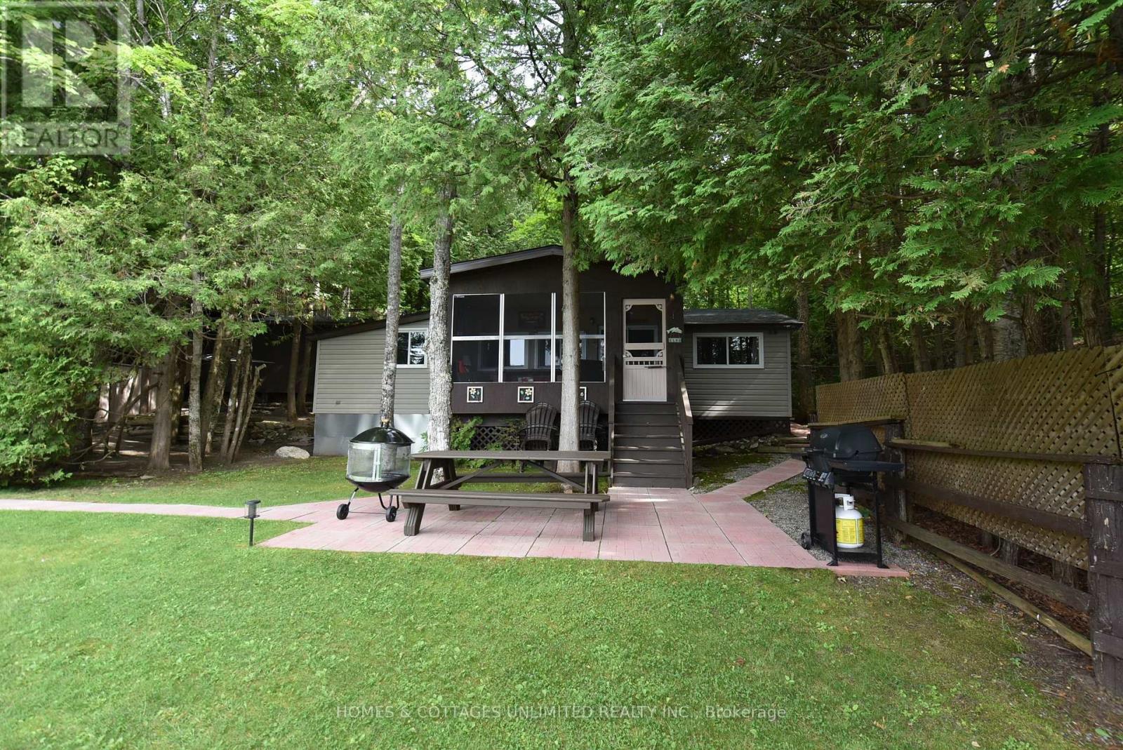 1070 Young Lane Property Photo 8