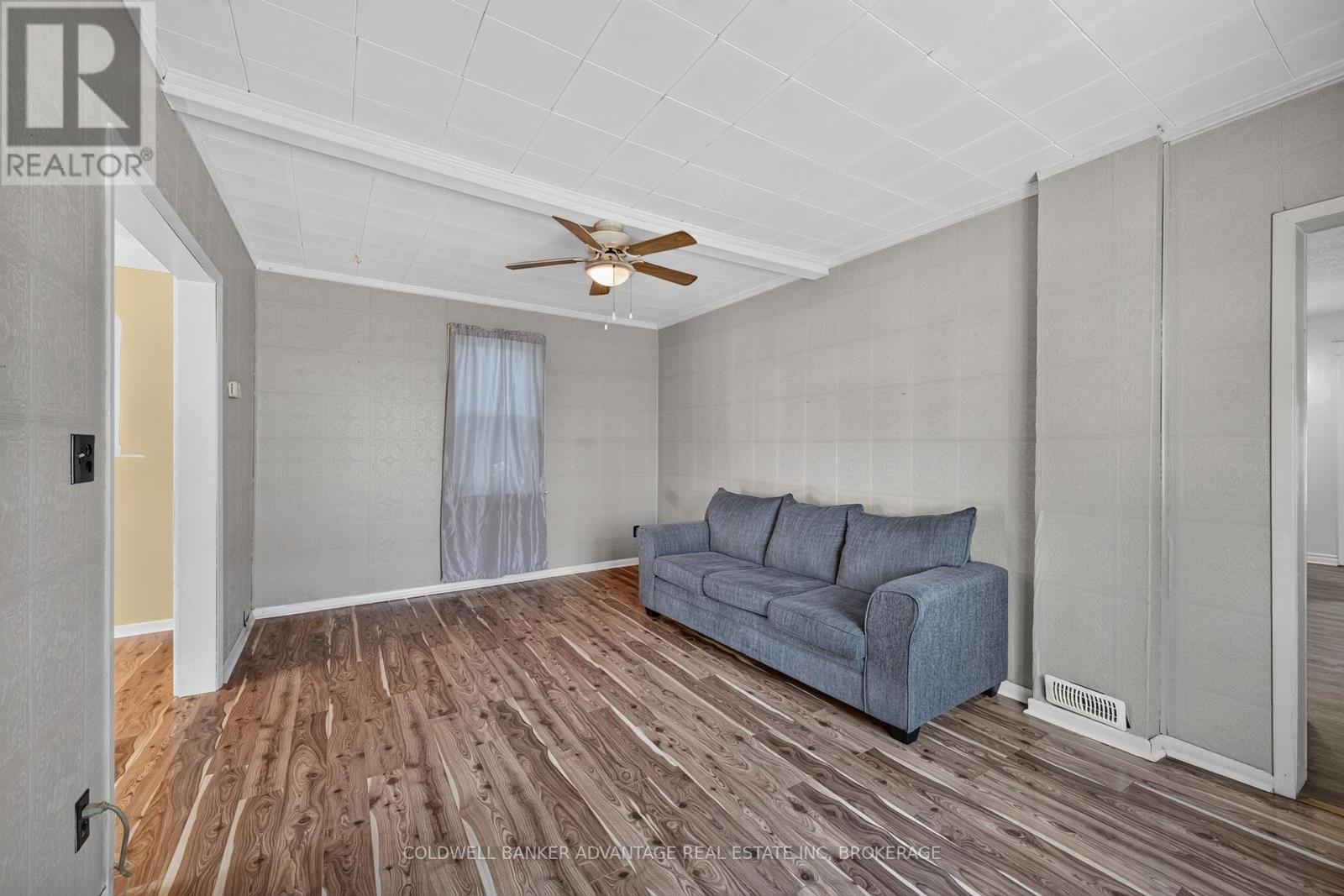 229 Broadway Avenue Property Photo 6