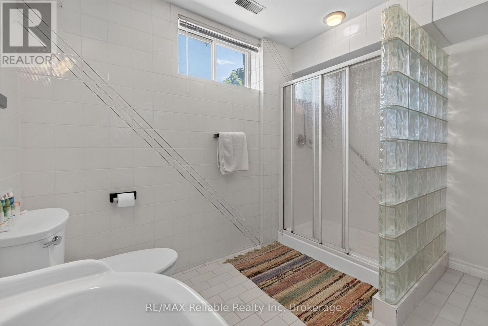 1 Harbour Lane Property Photo 47