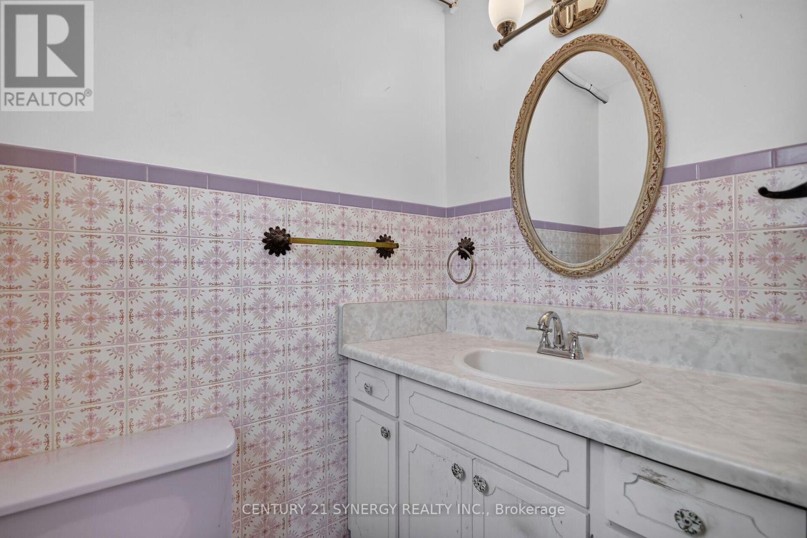 974 Greenbriar Avenue Property Photo 21