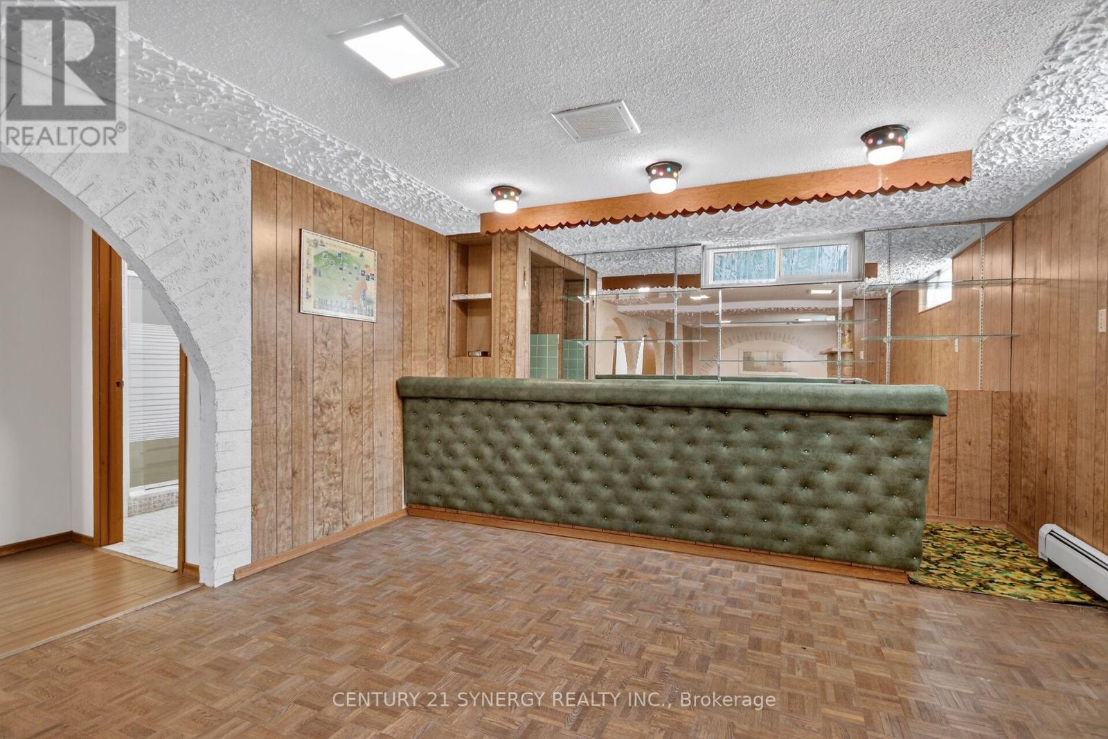 974 Greenbriar Avenue Property Photo 28