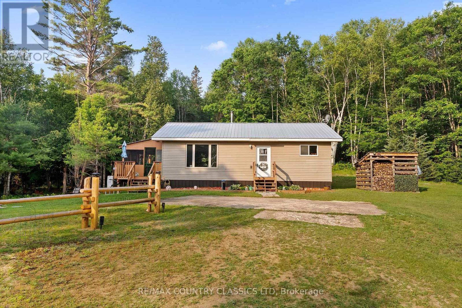 528 Hwy No.28 Property Photo 1