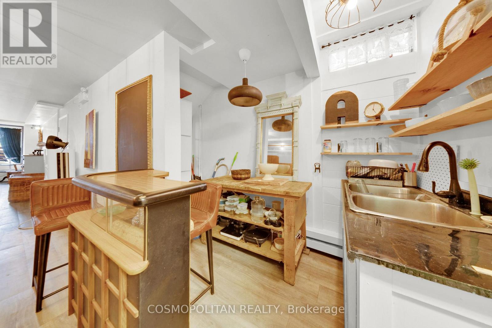 Studio - 1433 Pelham Street Property Photo 11