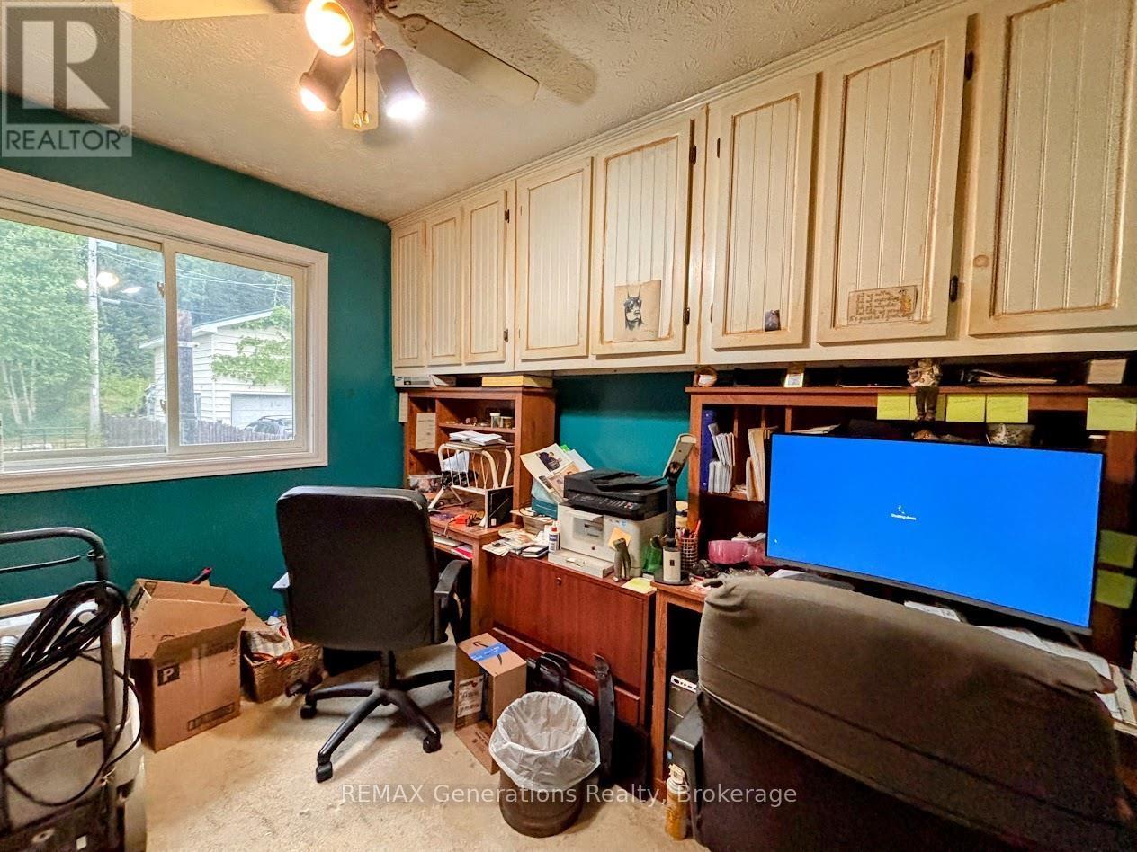 37 Matachewan Road Property Photo 11
