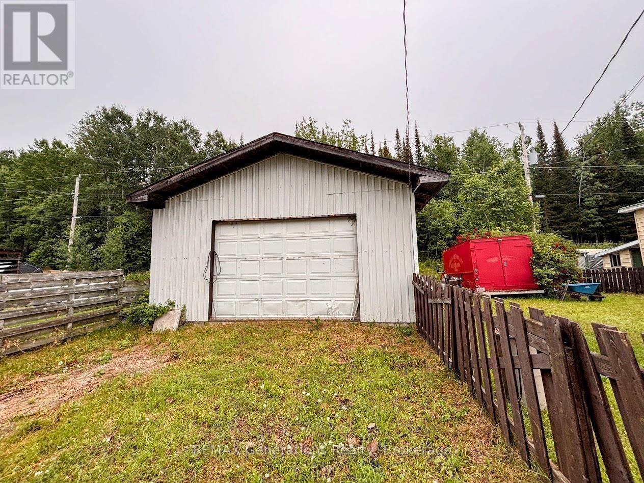 37 Matachewan Road Property Photo 30