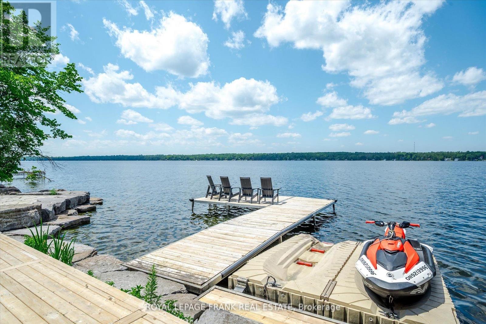 910 Birchview Road Property Photo 4