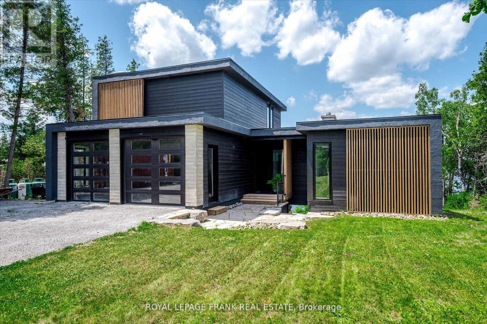 910 Birchview Road Property Photo 6