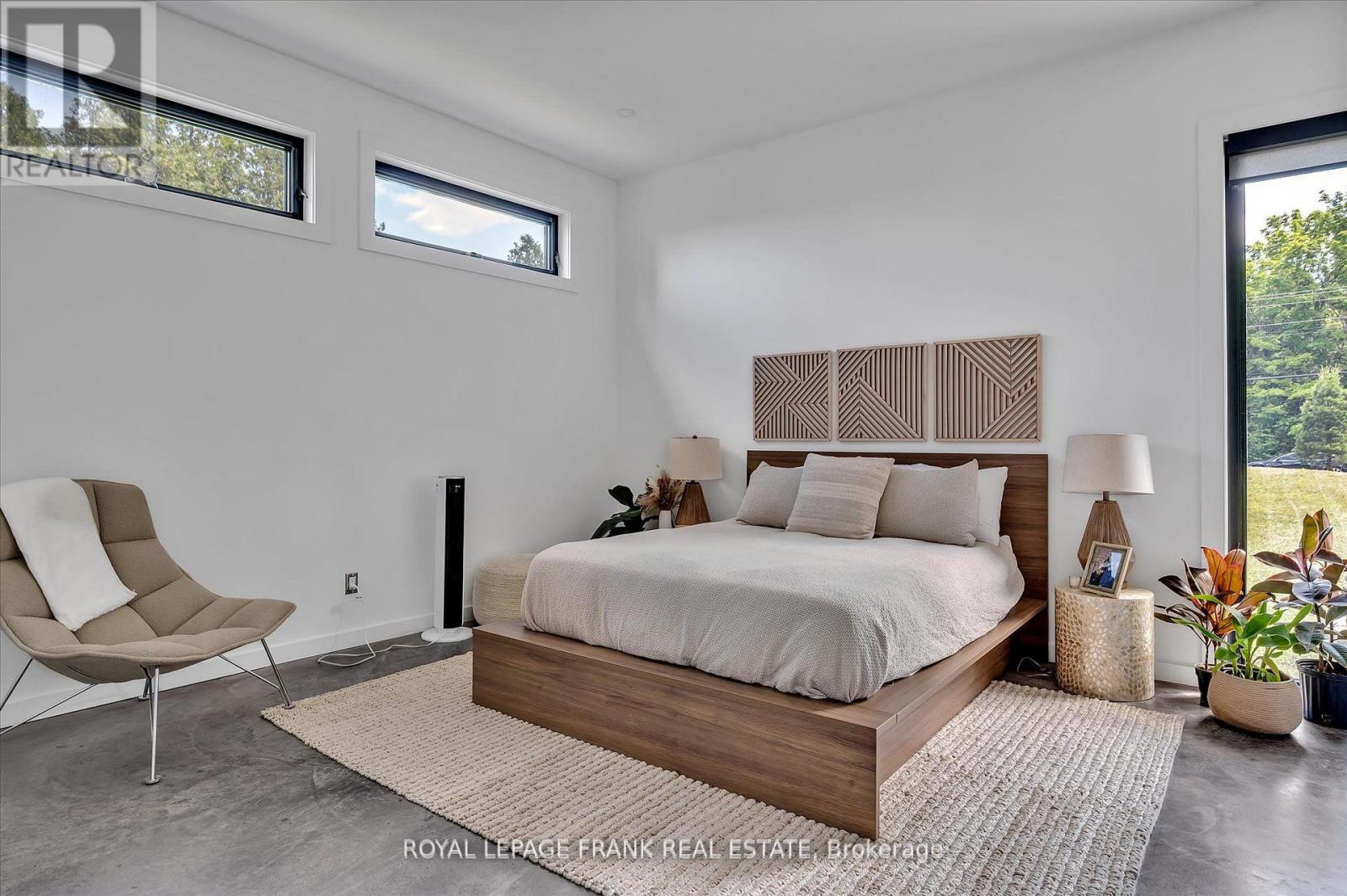 910 Birchview Road Property Photo 18