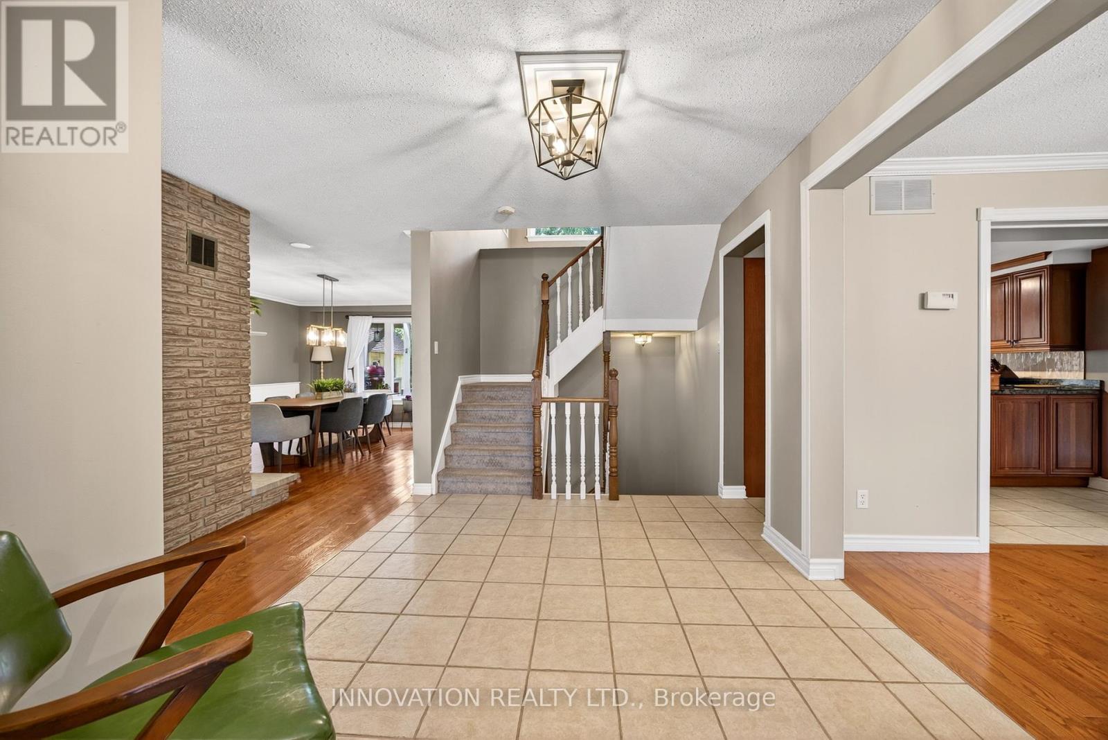 5558 South Island Park Drive Property Photo 12