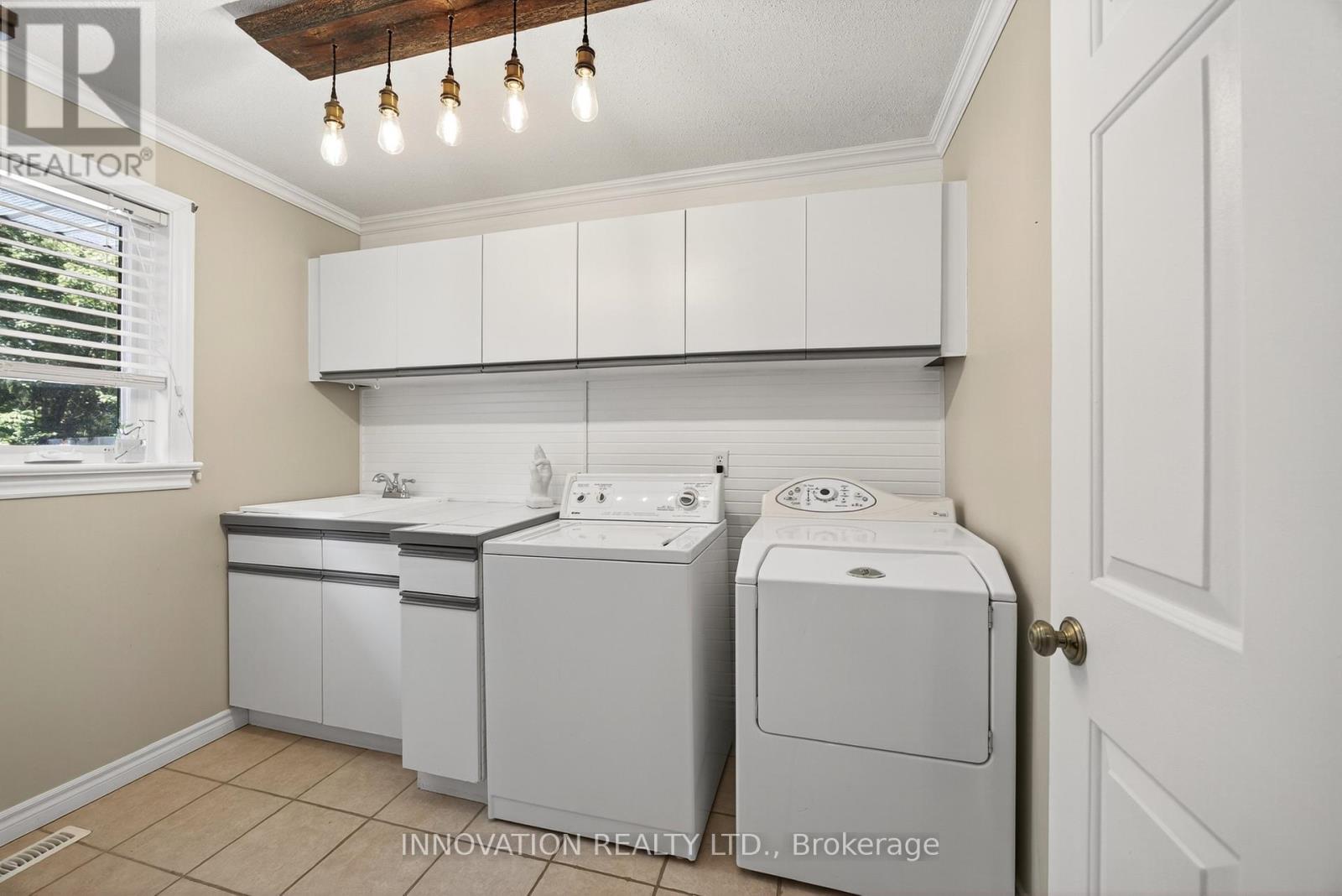 5558 South Island Park Drive Property Photo 24