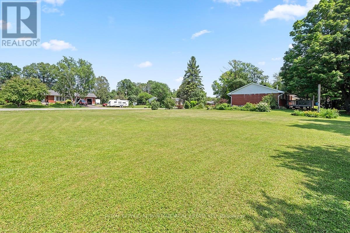 121 Stamford Drive Property Photo 4