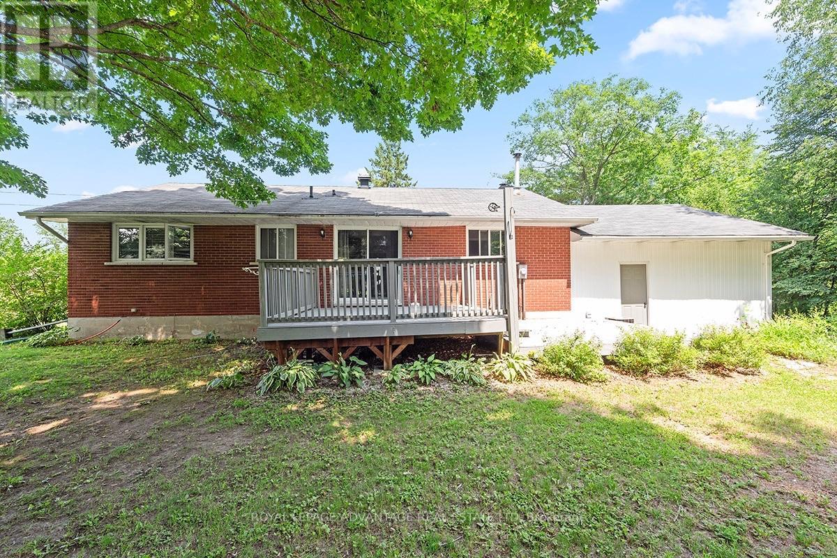 121 Stamford Drive Property Photo 5