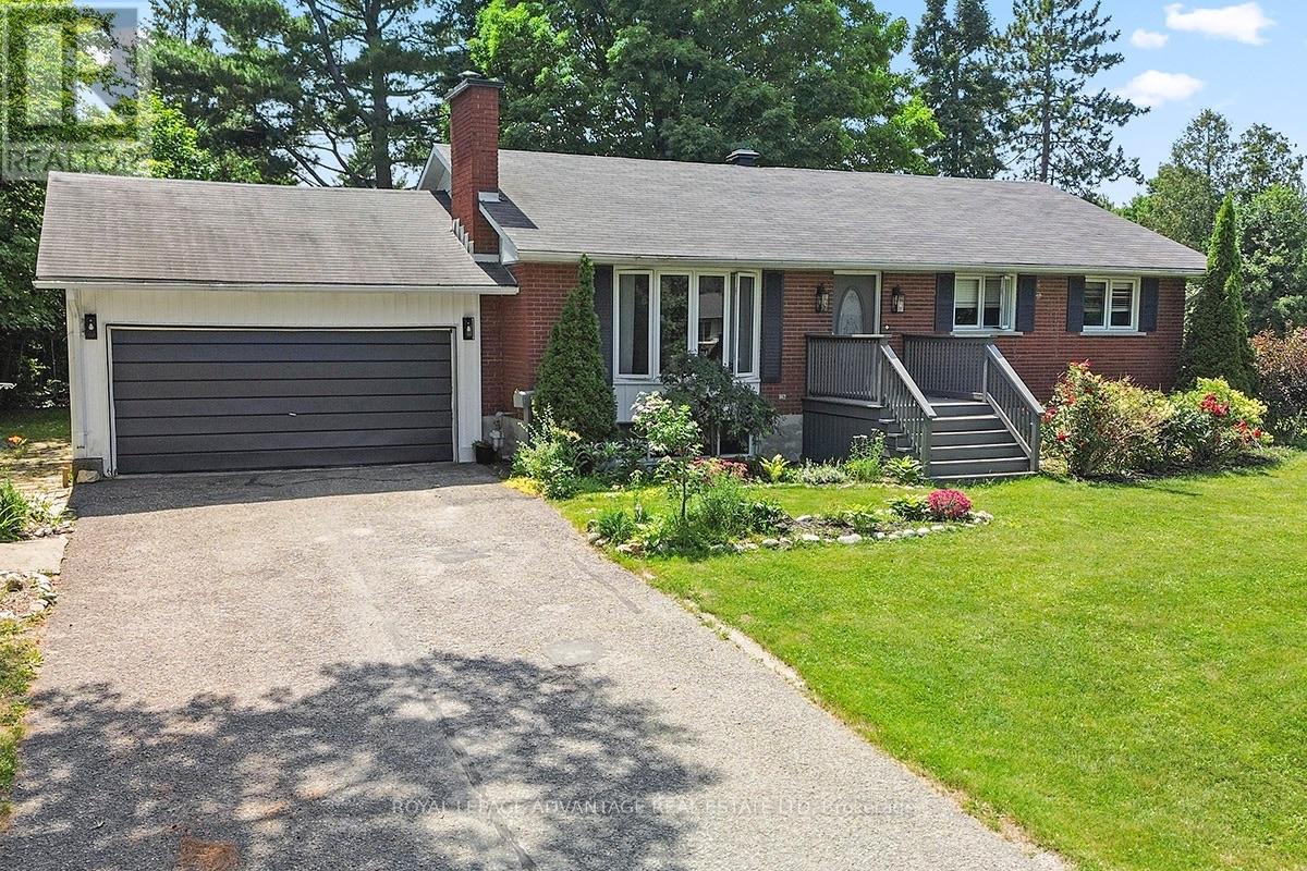 121 Stamford Drive Property Photo 7