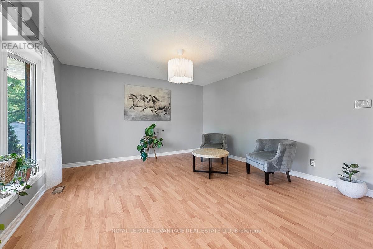 121 Stamford Drive Property Photo 11