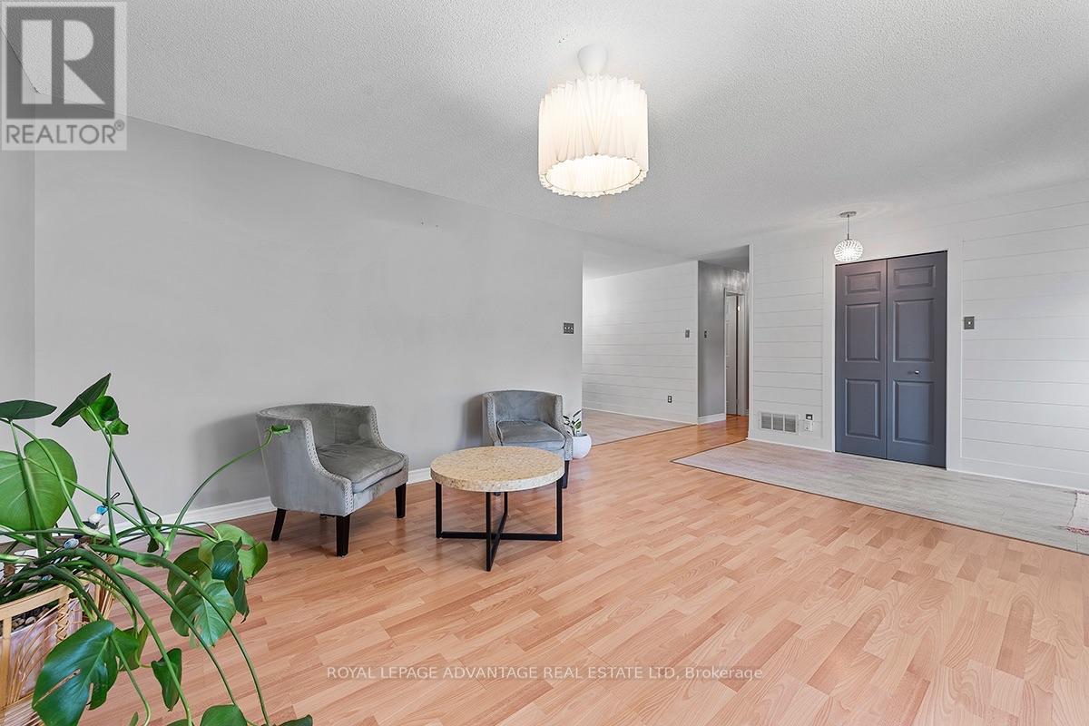 121 Stamford Drive Property Photo 12