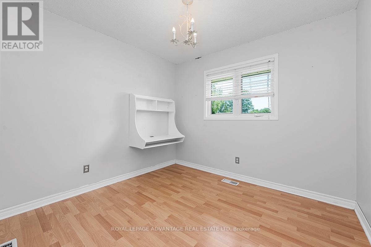 121 Stamford Drive Property Photo 24