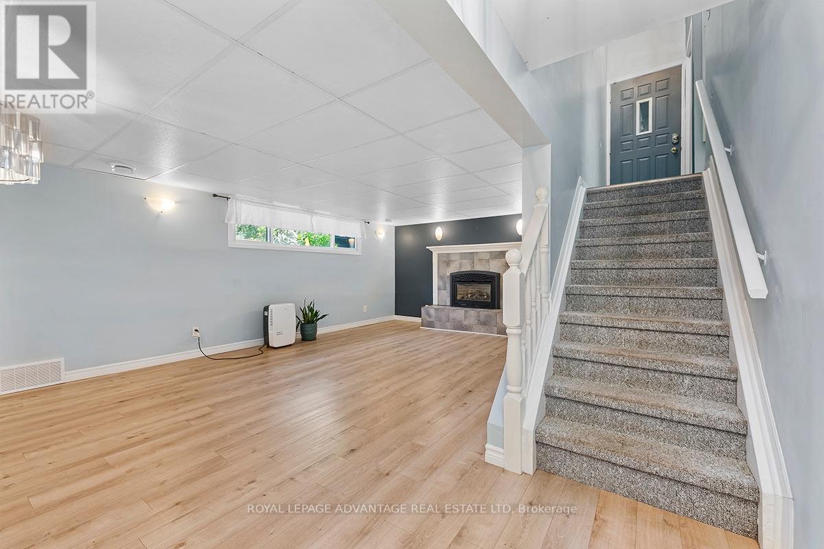 121 Stamford Drive Property Photo 33