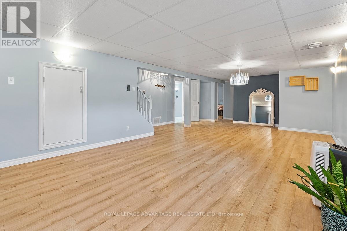 121 Stamford Drive Property Photo 36