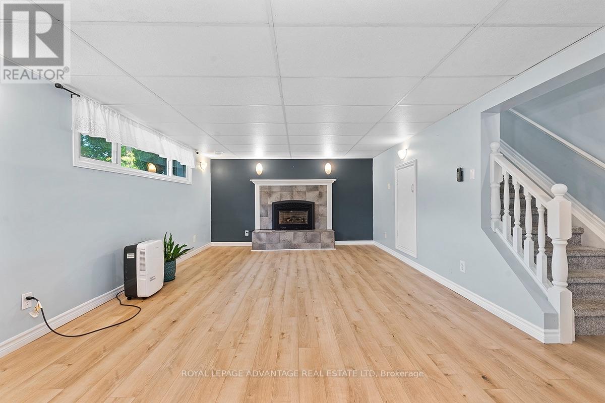 121 Stamford Drive Property Photo 41