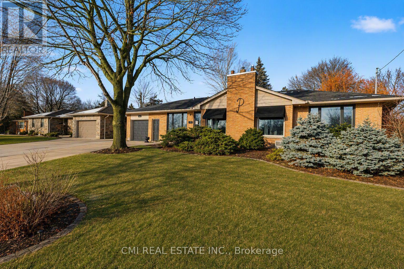 645 Riverside Drive Property Photo 4